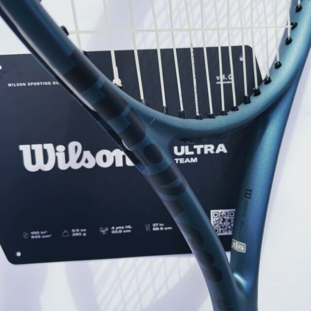 The Ultra Xmas Gift !🎾
@wilson #wilsonultra100 
@wilsontennis #wilson #toptennis #tennisrackets 
#newtennis